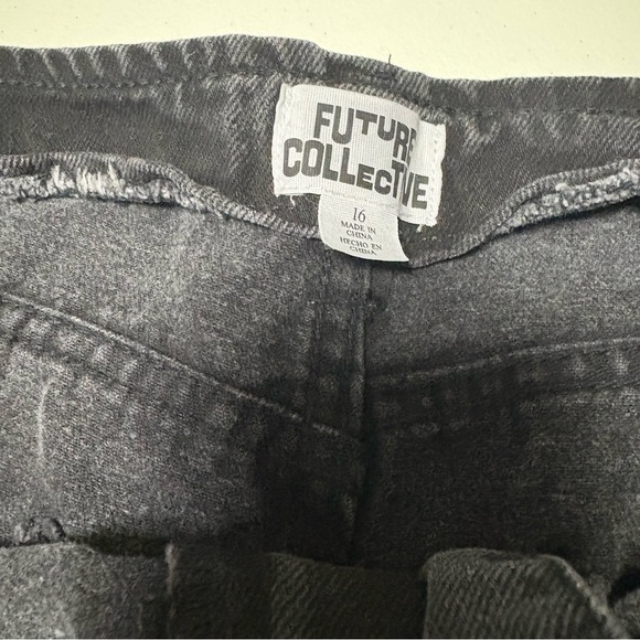 Chic Dark Gray Trousers - Picture 4 of 4